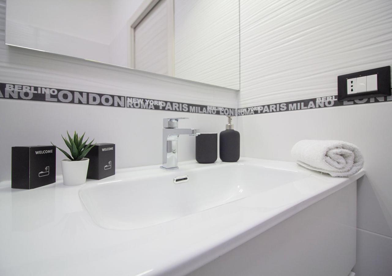 Athena Rooms - Parcheggio Privato Bologna Exterior foto