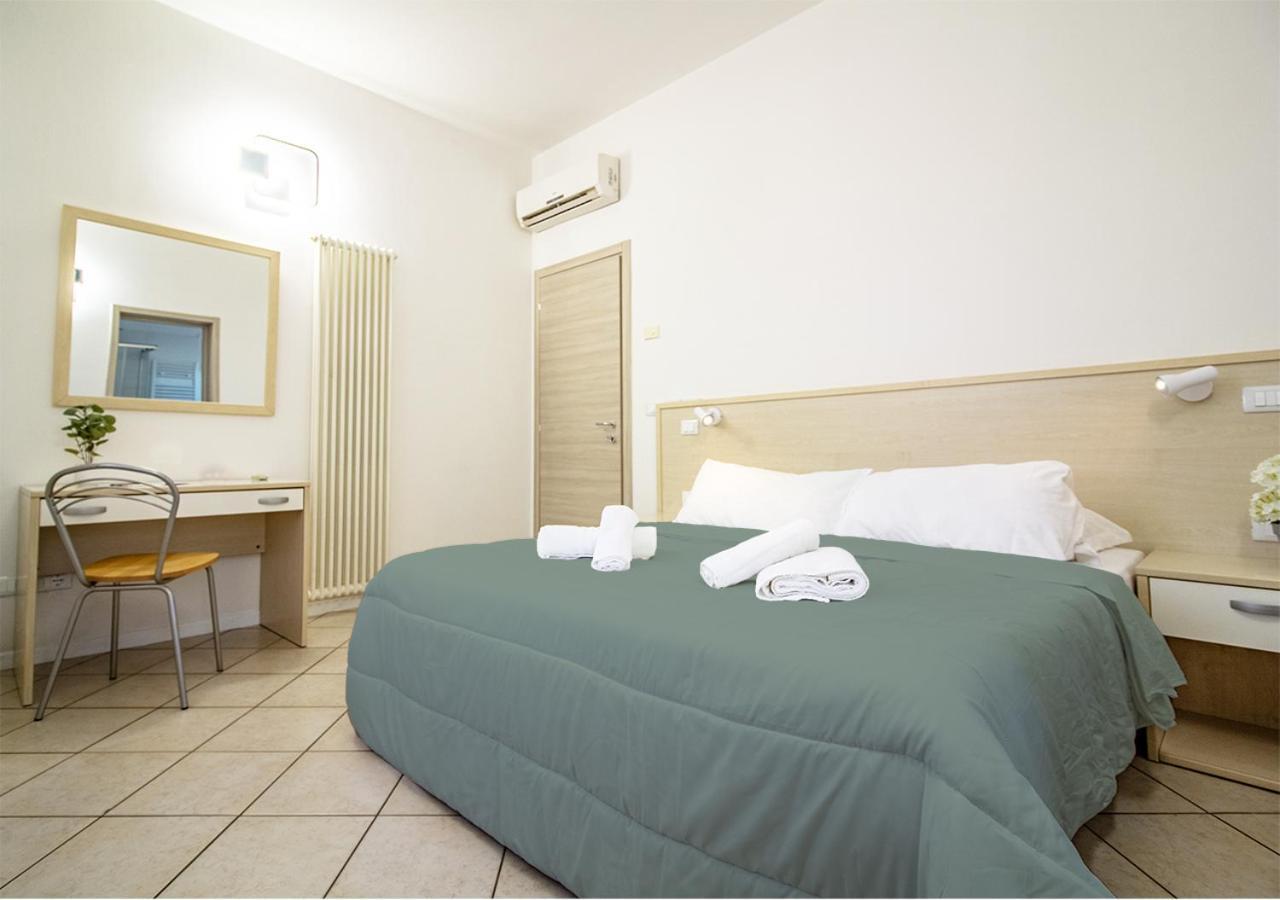 Athena Rooms - Parcheggio Privato Bologna Exterior foto