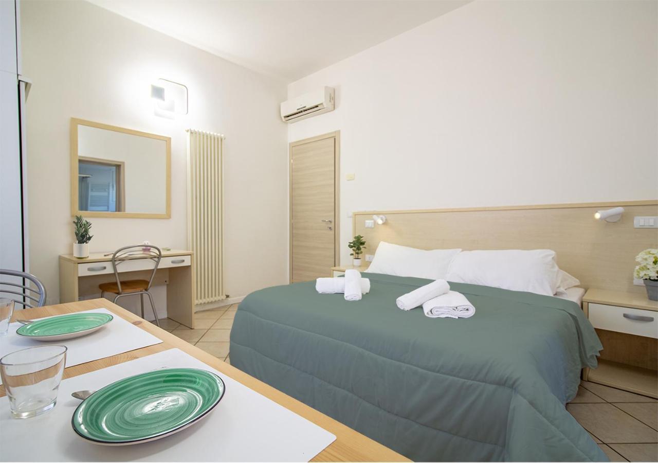 Athena Rooms - Parcheggio Privato Bologna Exterior foto